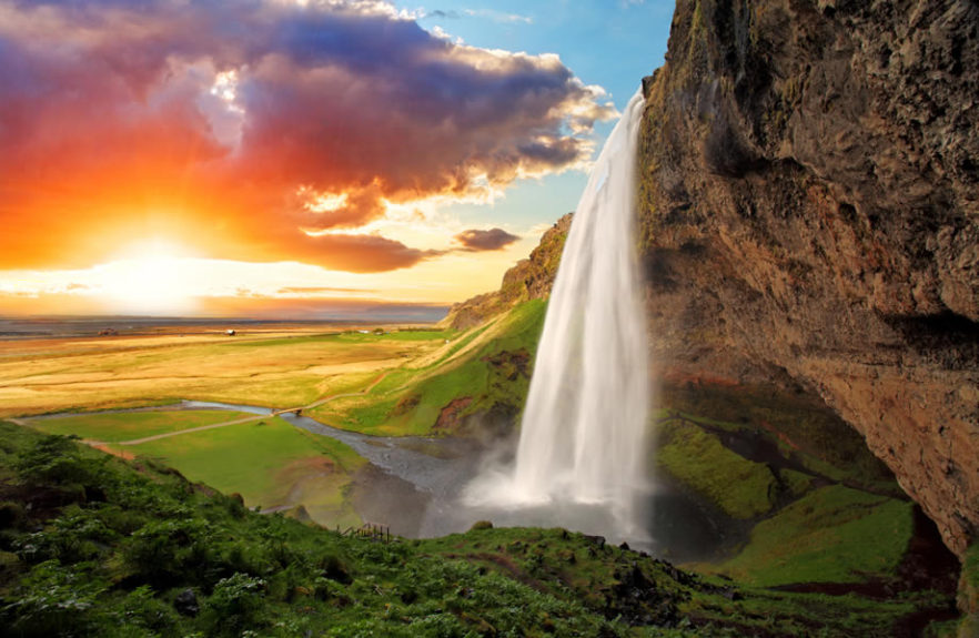 Seljalandsfoss al tramonto