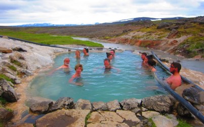 bagno termale in islanda