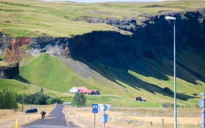ciclista in Islanda