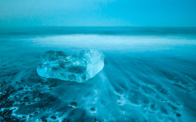 icebergs in Jokulsarlon glacier lagoon