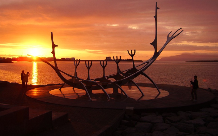 Reykjavik al tramonto