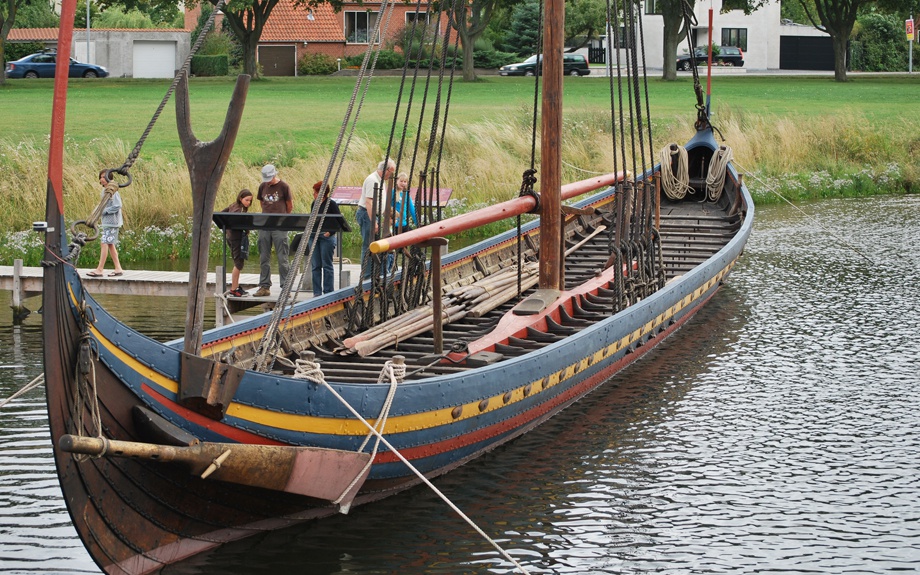ricostruzione di una nave vikinga